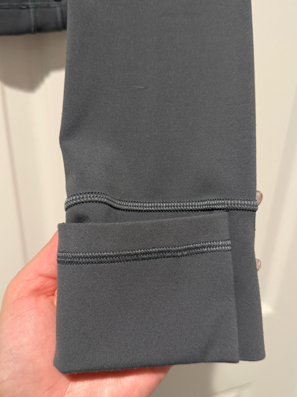 Auth.✅ Lululemon RARE Define Crop Jacket in “Oil Grey” Size 14🩶 - Picture 6 of 8